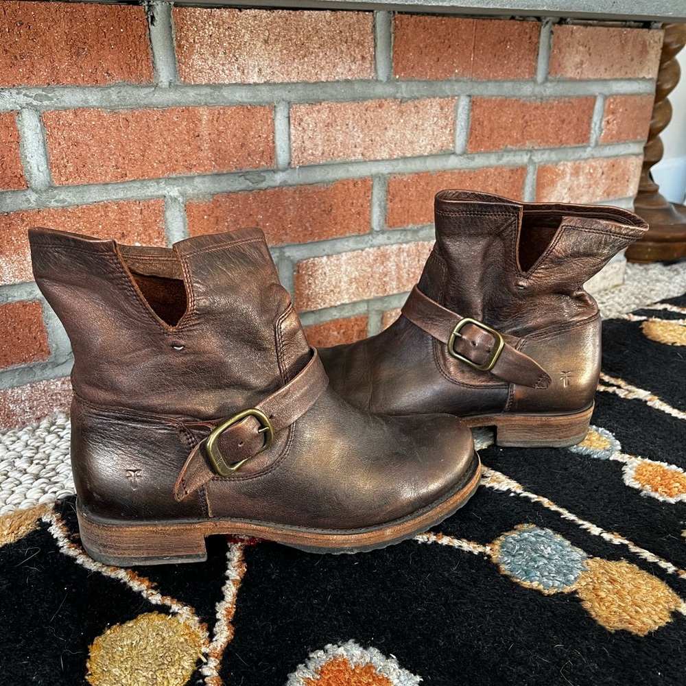 Frye Veronica Bootie Bronze Waxed